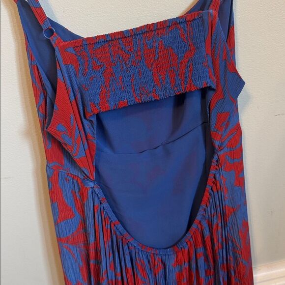 Madewell Empire-Waist Tank Maxi Dress in Exploded Red And Blue Floral 4 - Picture 6 of 8
